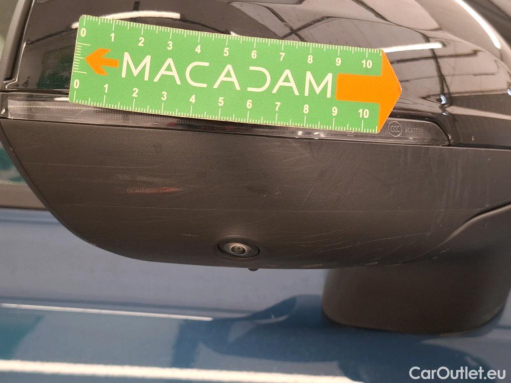  LYNK & Co  01 LYNK & CO  / 2020 / 5P / SUV 1.5 261ch  Hybride Rechargeable OPERATION STOCK #77