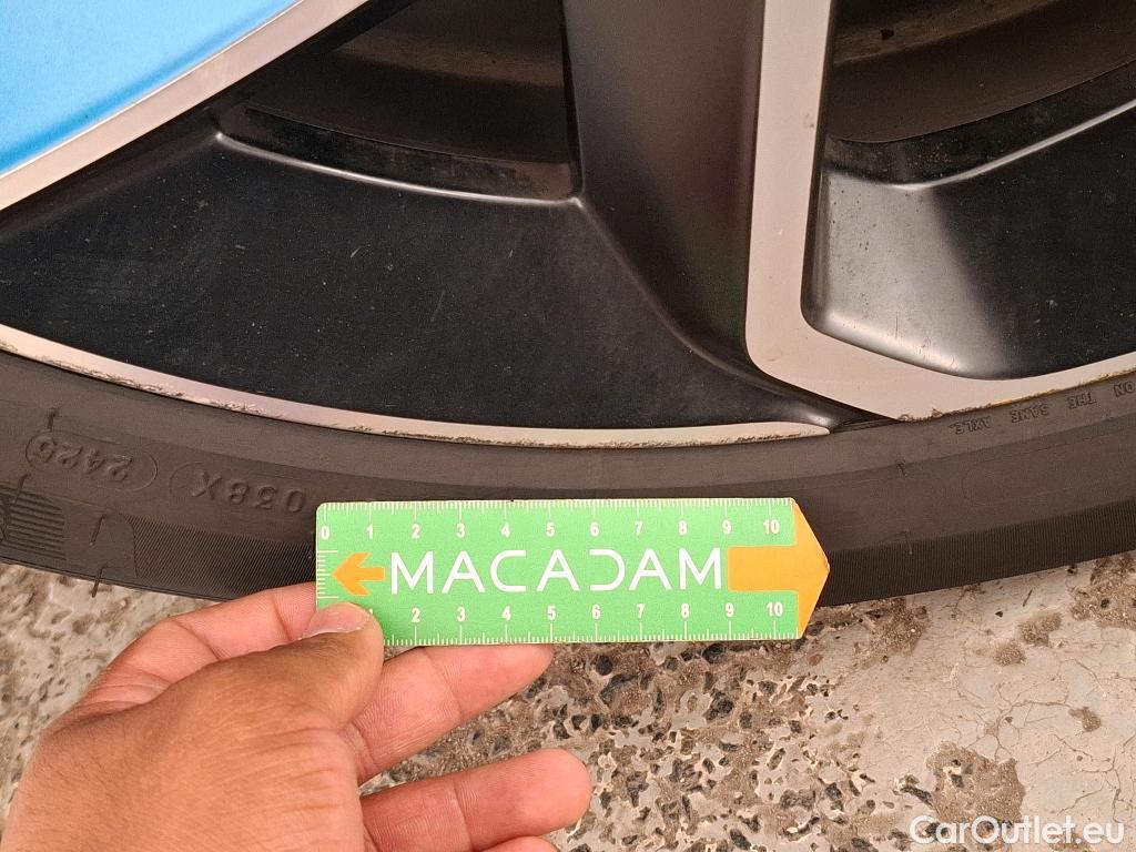  LYNK & Co  01 LYNK & CO  / 2020 / 5P / SUV 1.5 261ch  Hybride Rechargeable OPERATION STOCK #35