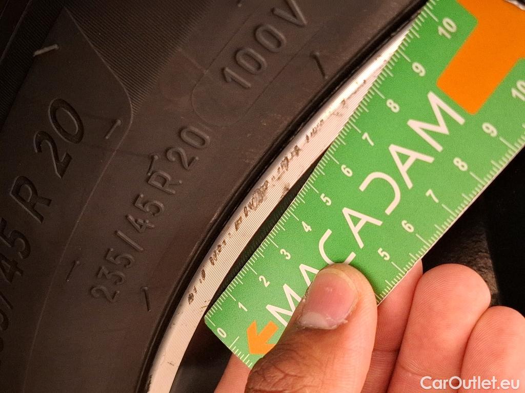  LYNK & Co  01 LYNK & CO  / 2020 / 5P / SUV 1.5 261ch  Hybride Rechargeable OPERATION STOCK #32