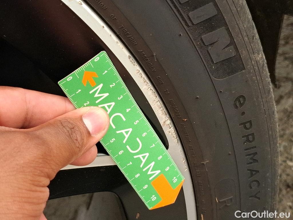  LYNK & Co  01 LYNK & CO  / 2020 / 5P / SUV 1.5 261ch  Hybride Rechargeable OPERATION STOCK #25