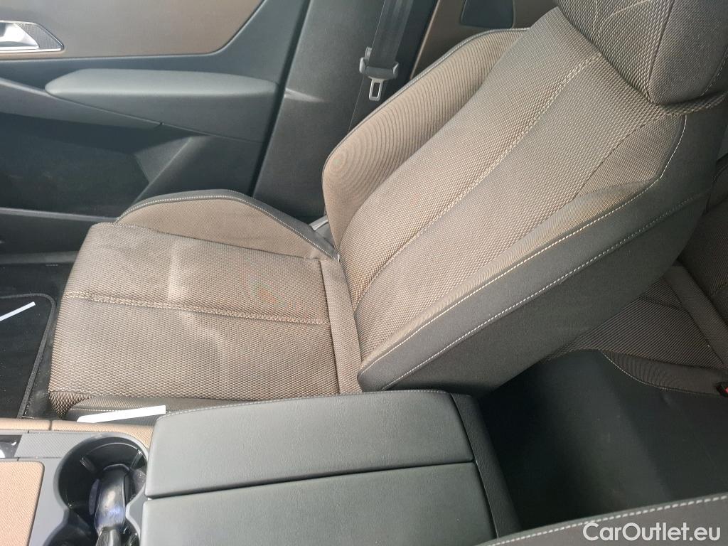  DS  DS7 DS DS 7 Crossback / 2017 / 5P / SUV E-TENSE 225 Business #69