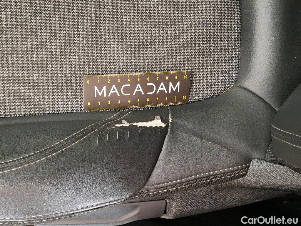  Peugeot  3008  Allure 1.5 HDi 130CV BVA8 E6dT #16