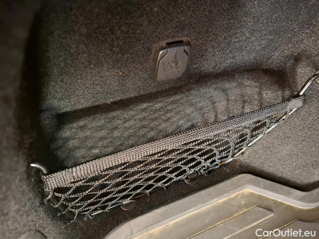  LYNK & Co  01 LYNK & CO  / 2020 / 5P / SUV 1.5 261ch  Hybride Rechargeable OPERATION STOCK #43