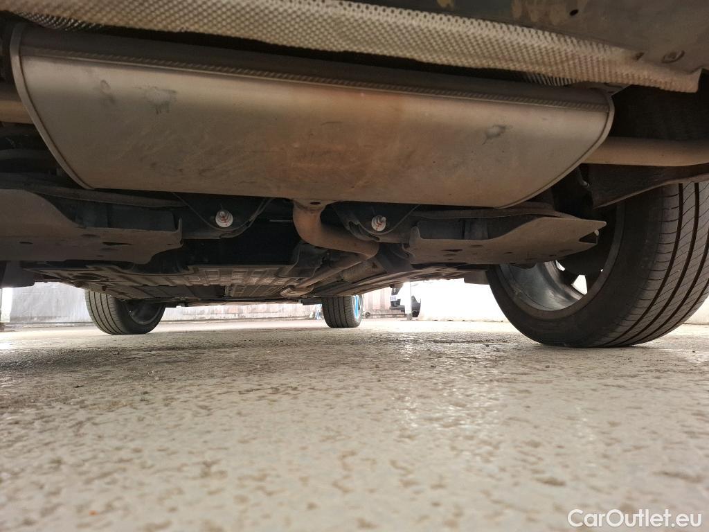  LYNK & Co  01 LYNK & CO  / 2020 / 5P / SUV 1.5 261ch  Hybride Rechargeable OPERATION STOCK #44