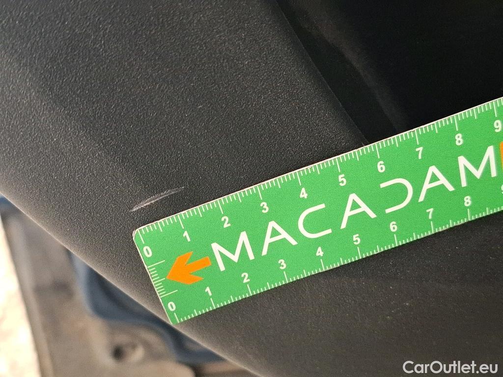  LYNK & Co  01 LYNK & CO  / 2020 / 5P / SUV 1.5 261ch  Hybride Rechargeable OPERATION STOCK #37