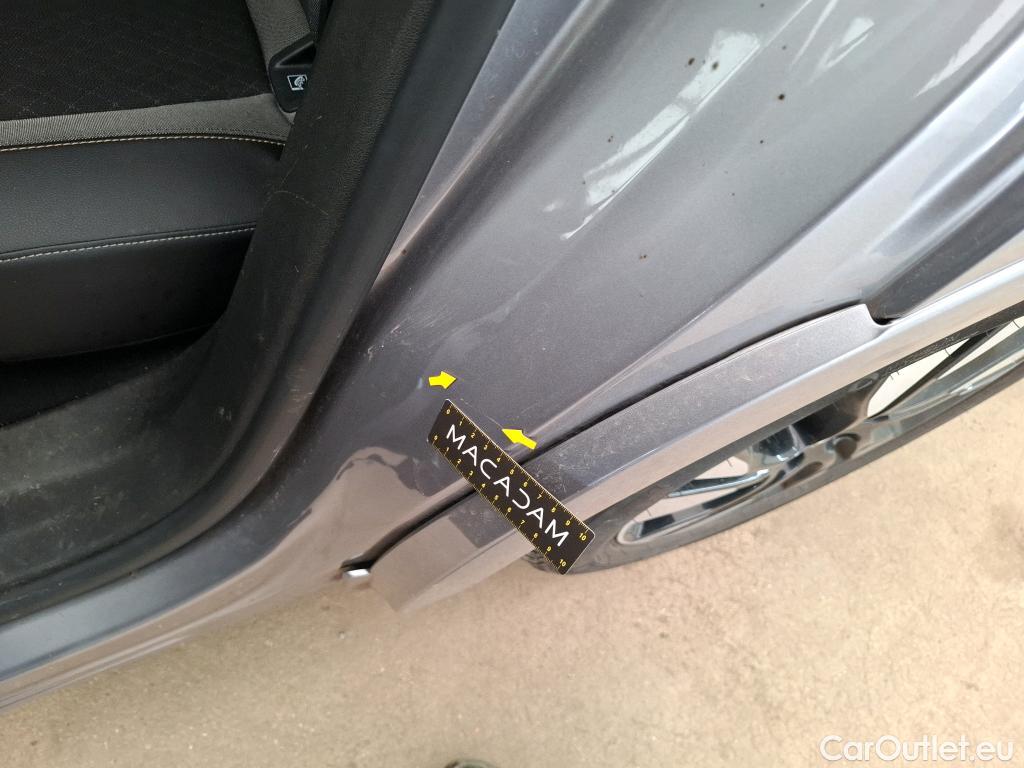  Opel   Grandland X Grandland X Business Elegance 1.5 130CV BVA8 E6d #50