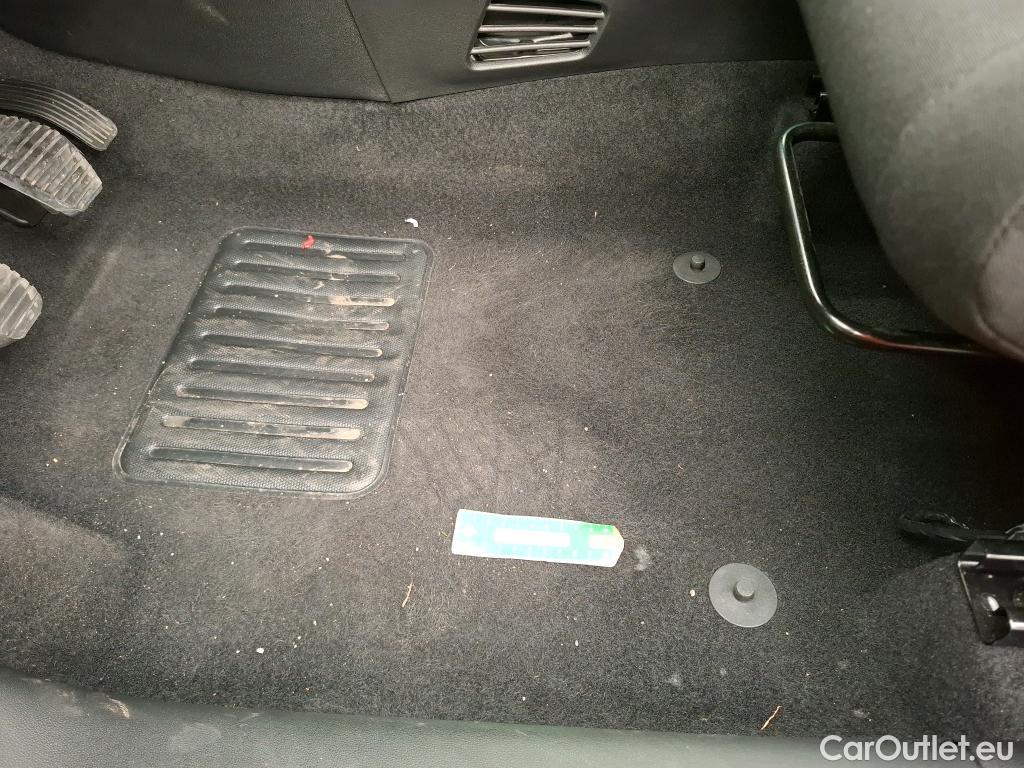  Citroen  C3 CITROEN  Société / 2020 / 5P / Berline / VU BlueHDi 100 SandS BVM6 Feel Nav #10