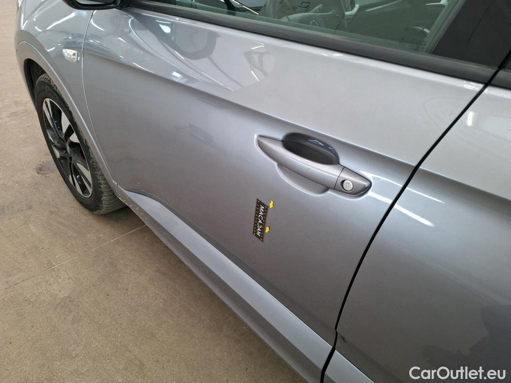  Opel   Grandland X Grandland X Business Elegance 1.5 130CV BVA8 E6d #46