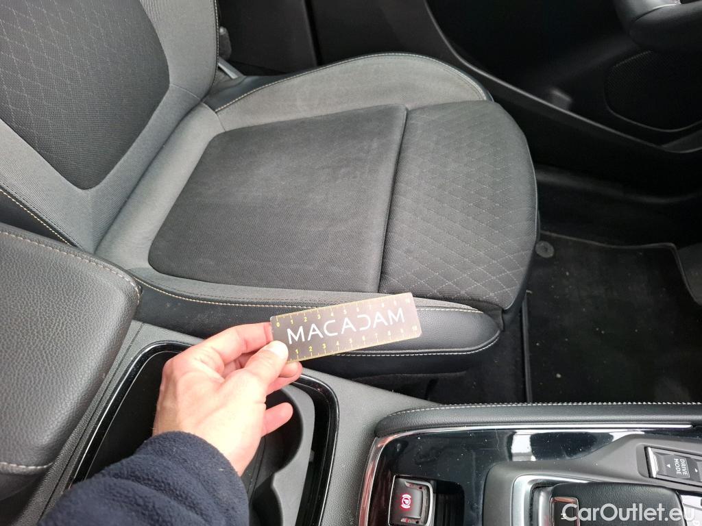  Opel   Grandland X Grandland X Business Elegance 1.5 130CV BVA8 E6d #28