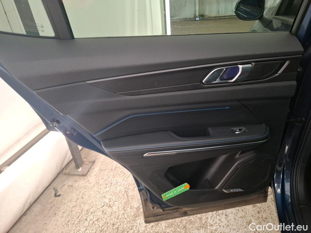  LYNK & Co  01 LYNK & CO  / 2020 / 5P / SUV 1.5 261ch  Hybride Rechargeable OPERATION STOCK #36