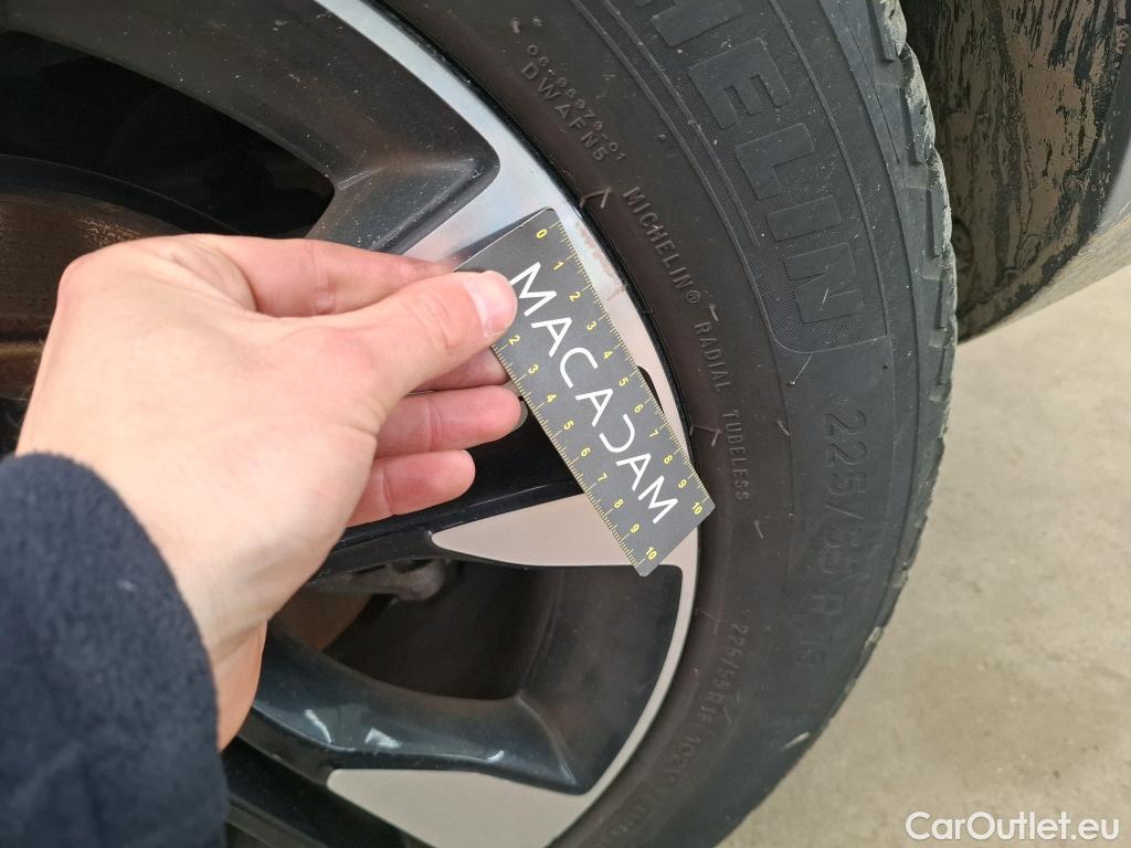  Opel   Grandland X Grandland X Business Elegance 1.5 130CV BVA8 E6d #44