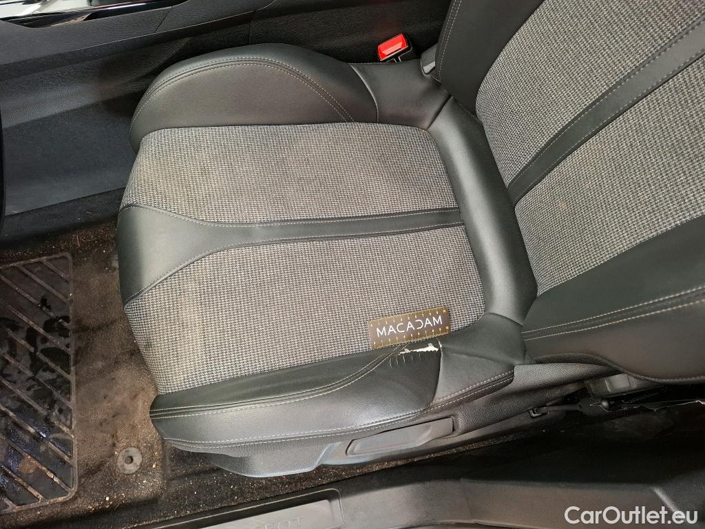  Peugeot  3008  Allure 1.5 HDi 130CV BVA8 E6dT #15