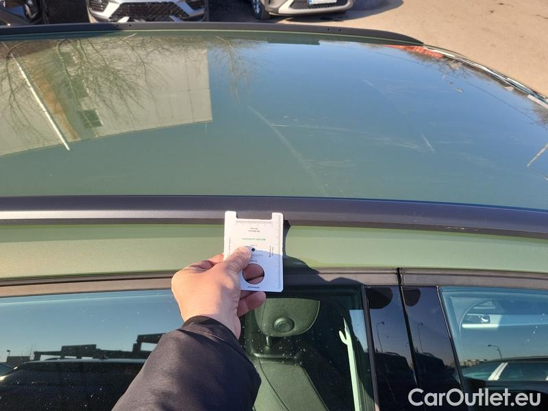  Audi  A4  Avant (8WD)  (2019)  Av. 40 TDI S line quat. AT #19