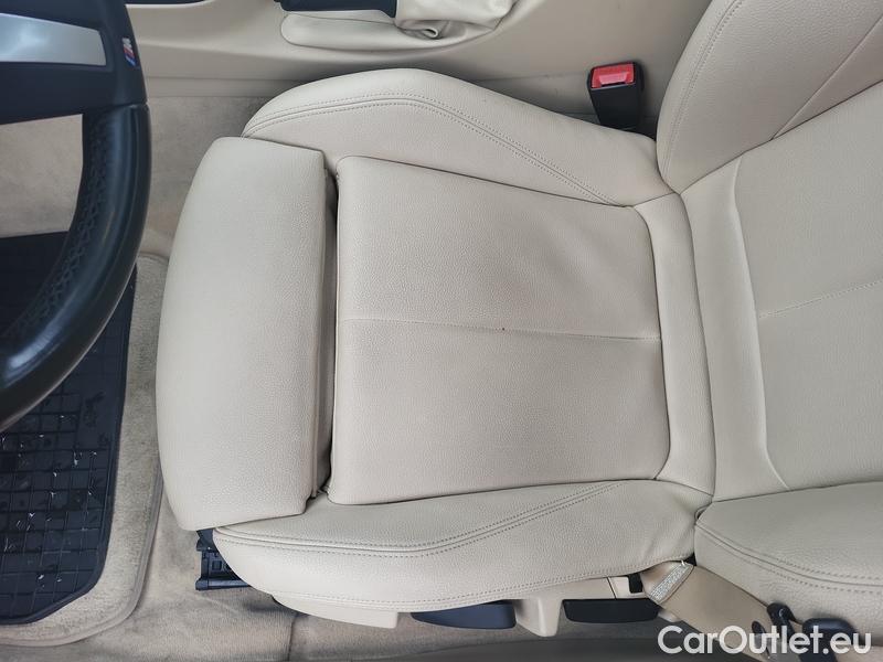  Bmw  Serie 3  Lim. (F30)  (2015) 318d M Sport AT 4d #6