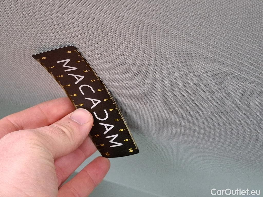  Volvo  XC60 VOLVO  5p SUV B4 AWD 197 Geartro 8 Momentum #5