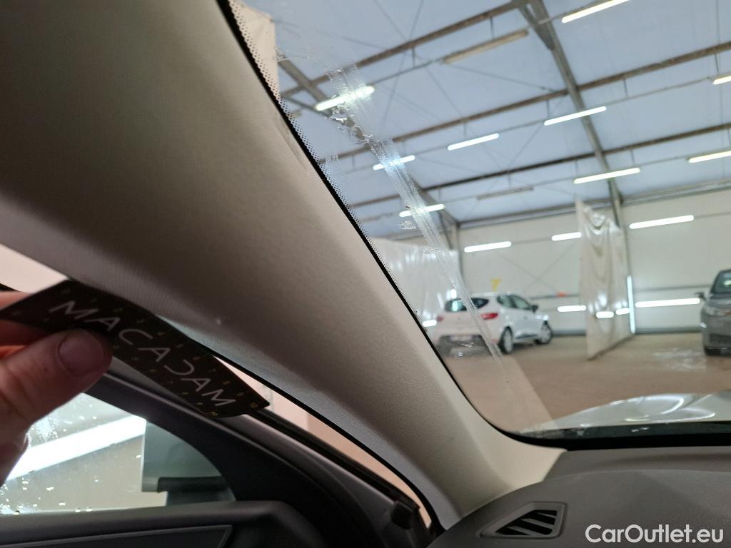  Volvo  XC60 VOLVO  5p SUV B4 AWD 197 Geartro 8 Momentum #1