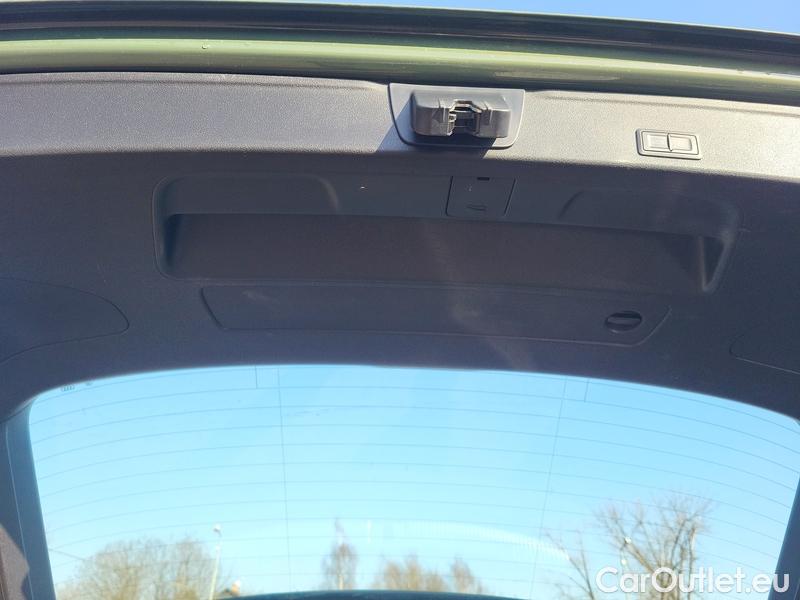  Audi  A4  Avant (8WD)  (2019)  Av. 40 TDI S line quat. AT #13