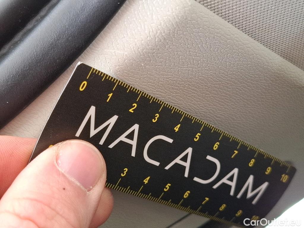  Volvo  XC60 VOLVO  5p SUV B4 AWD 197 Geartro 8 Momentum #8