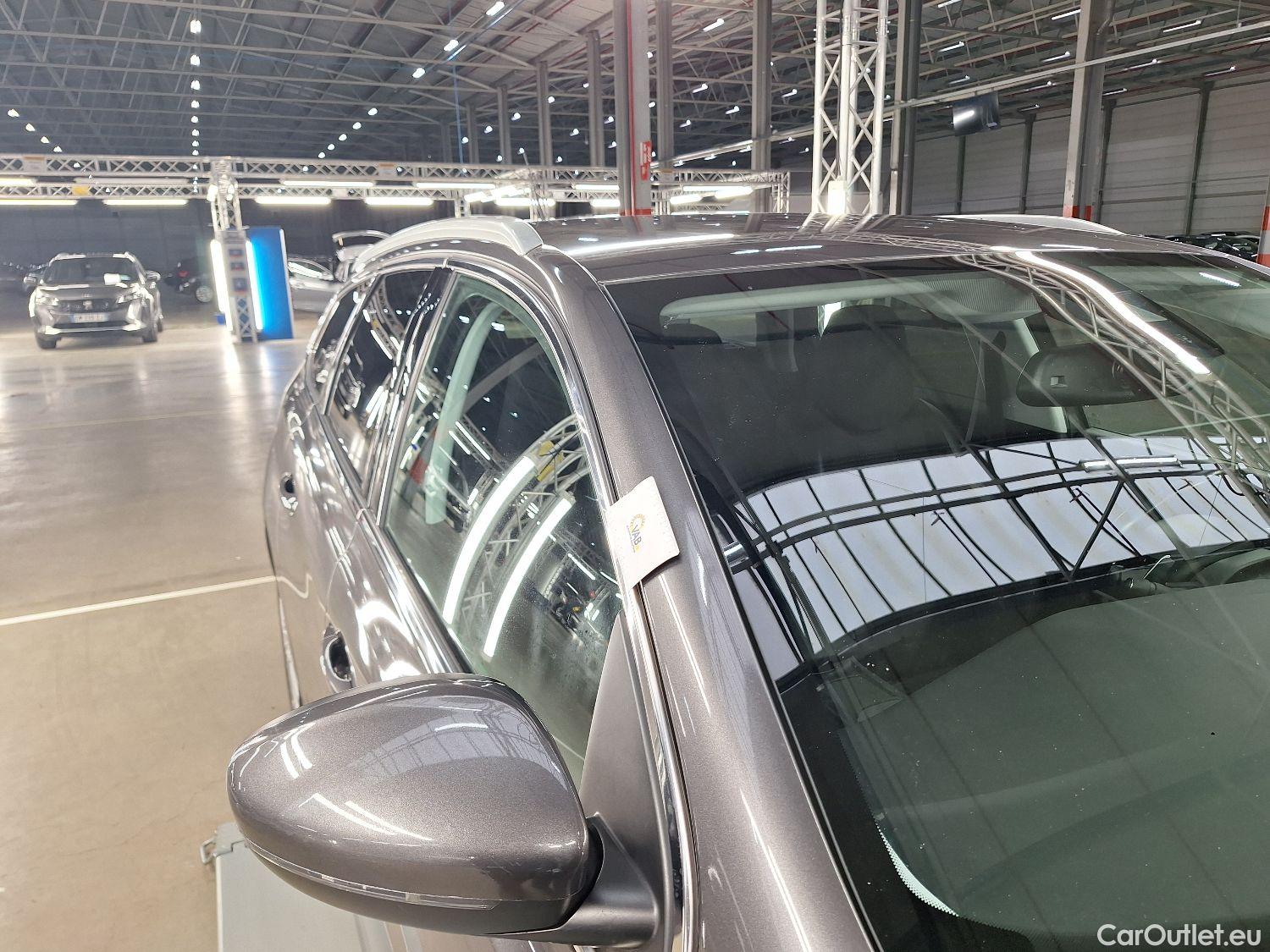  Peugeot  308 Peugeot,  SW FL'17, Peugeot  SW 1.5 BlueHDi 130 S&S EAT8 Allure 5d #70