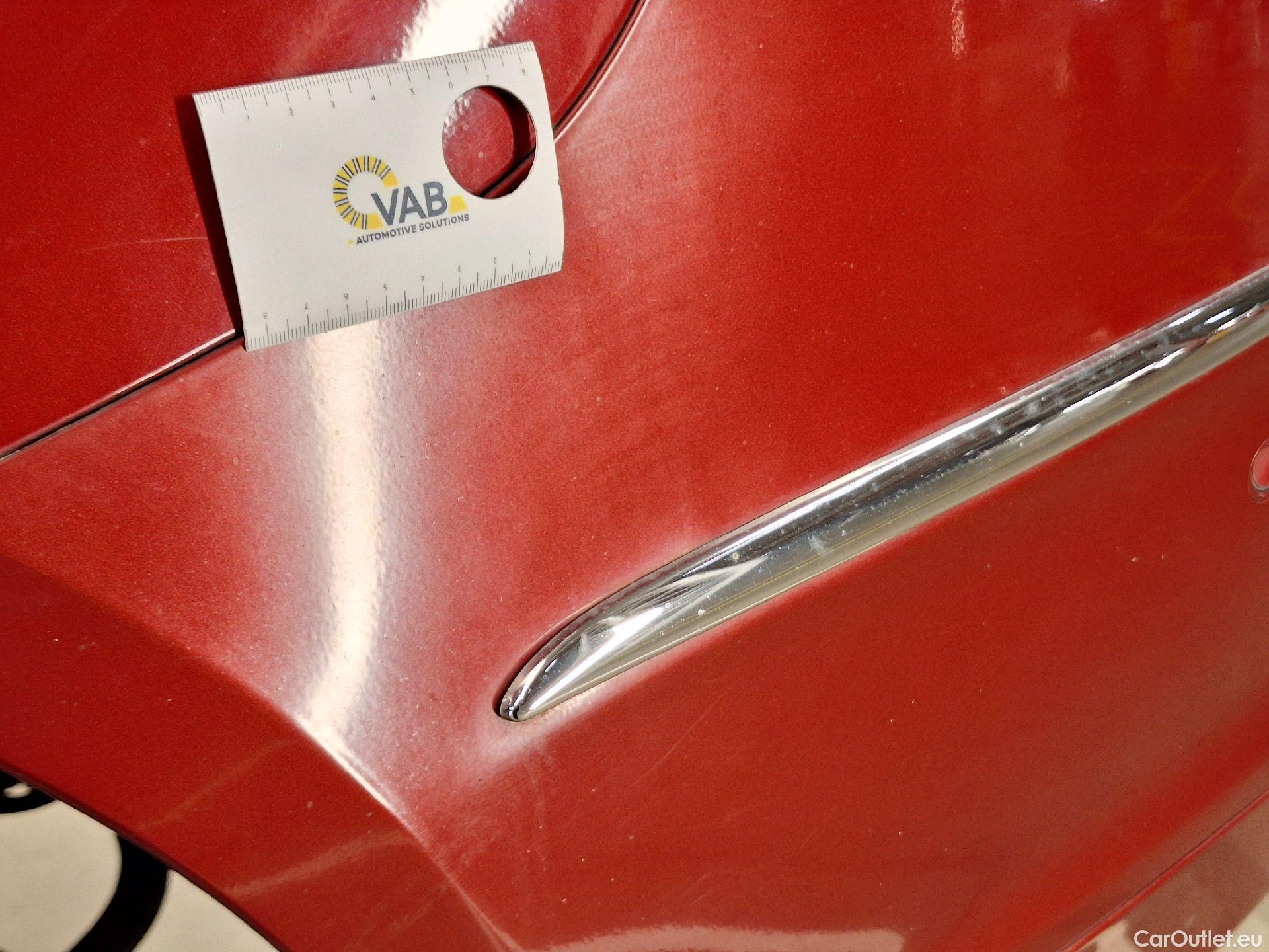  Ford  Mondeo Ford,  5d '14, Ford  2.0TDCi 110kW Vignale 4d #40