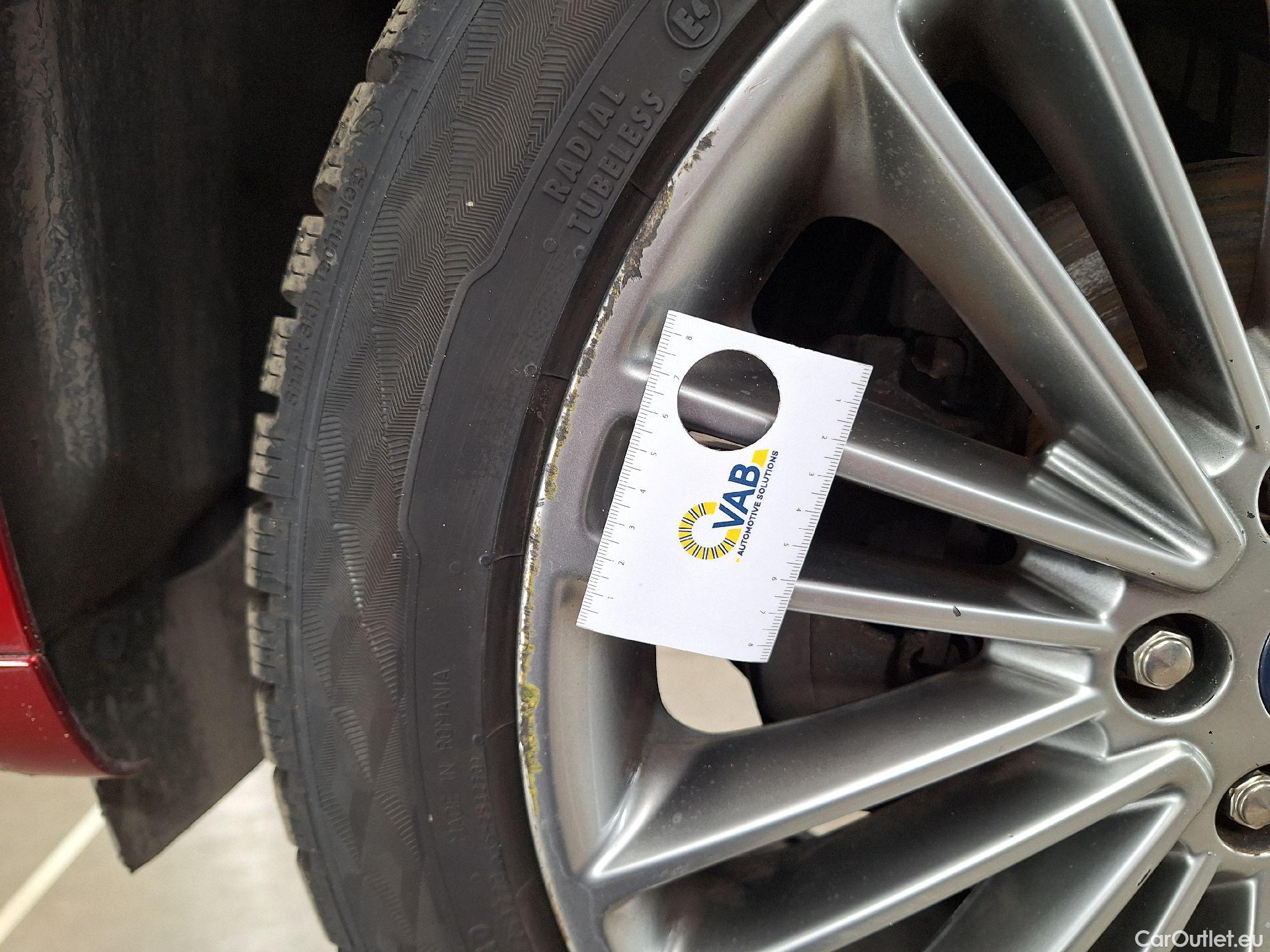  Ford  Mondeo Ford,  5d '14, Ford  2.0TDCi 110kW Vignale 4d #57