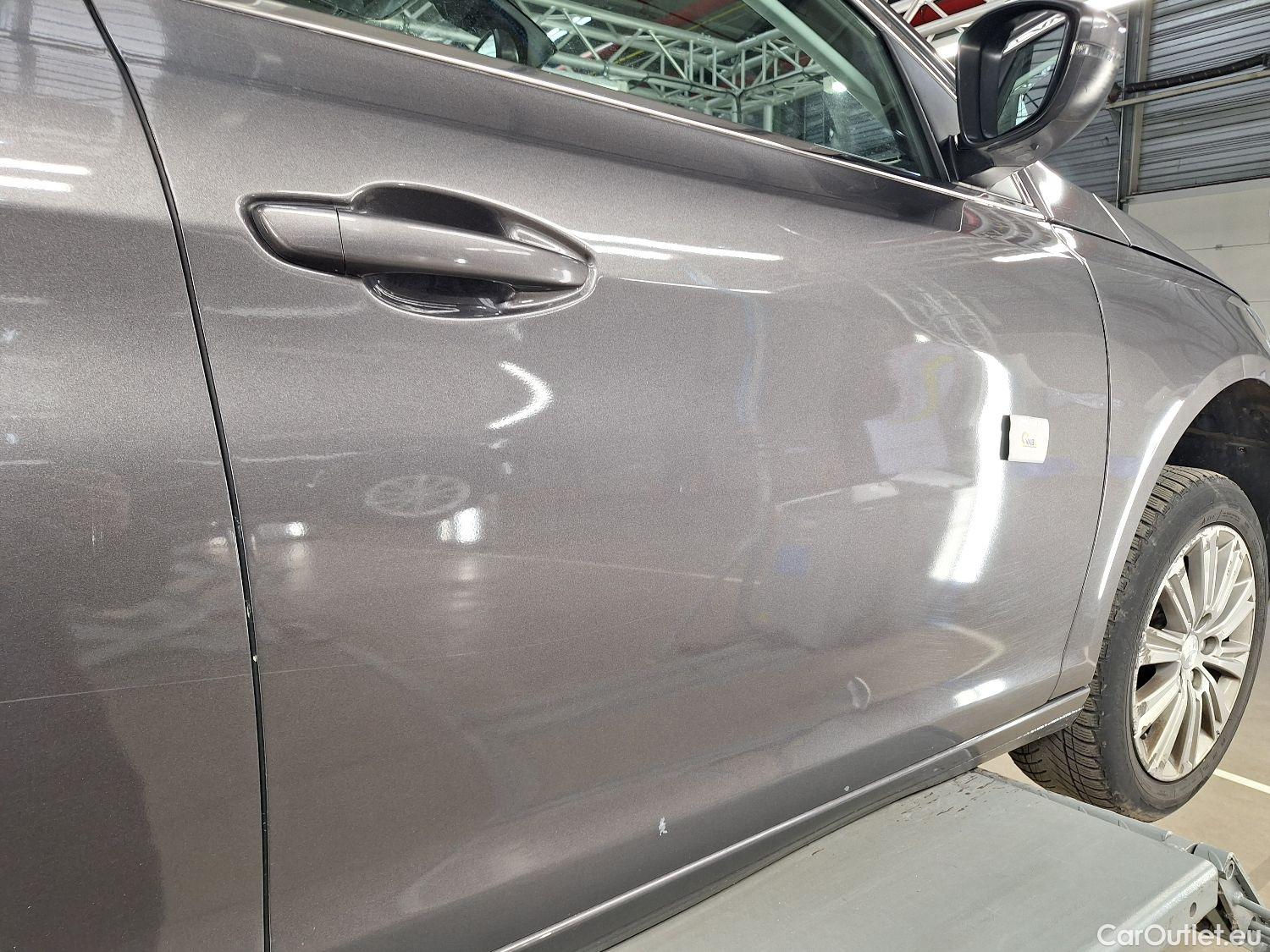  Peugeot  308 Peugeot,  SW FL'17, Peugeot  SW 1.5 BlueHDi 130 S&S EAT8 Allure 5d #81