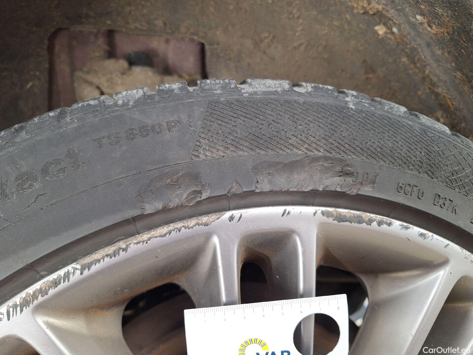  Ford  Mondeo Ford,  5d '14, Ford  2.0TDCi 110kW Vignale 4d #63