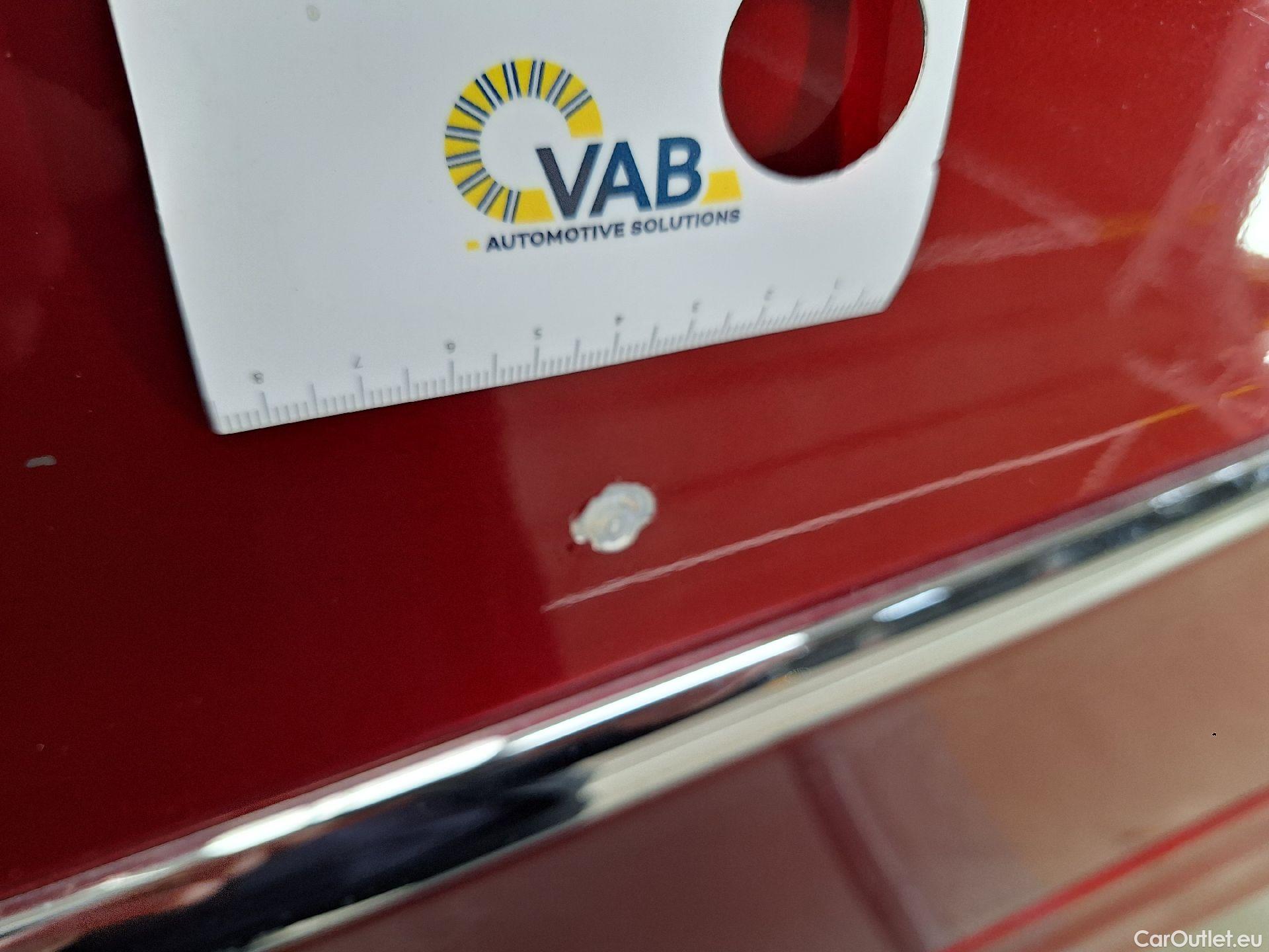  Ford  Mondeo Ford,  5d '14, Ford  2.0TDCi 110kW Vignale 4d #35