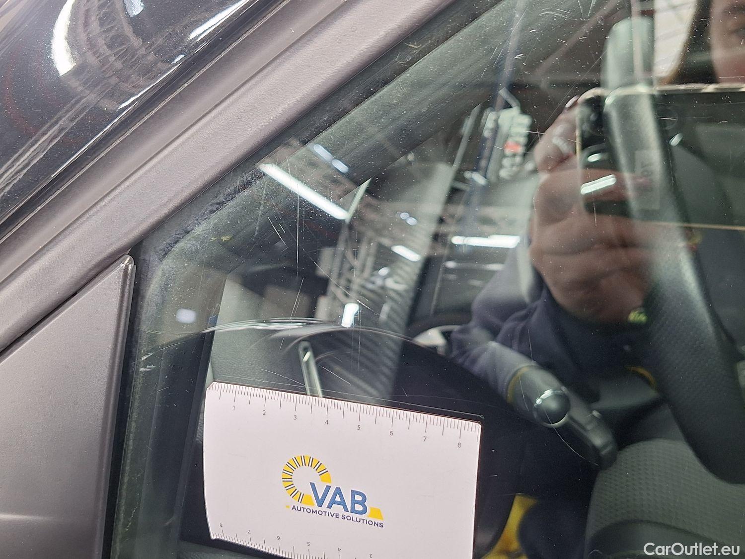  Peugeot  2008 Peugeot,  '19, Peugeot  1.5 BlueHDi 81kW S&S GT 5d #53