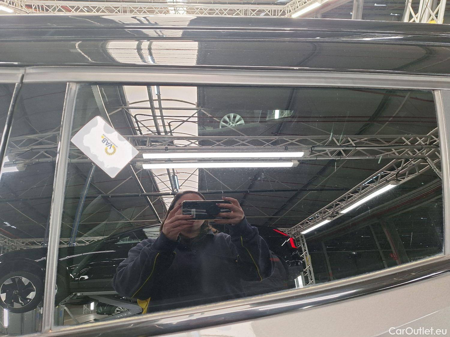  Peugeot  2008 Peugeot,  '19, Peugeot  1.5 BlueHDi 81kW S&S GT 5d #43