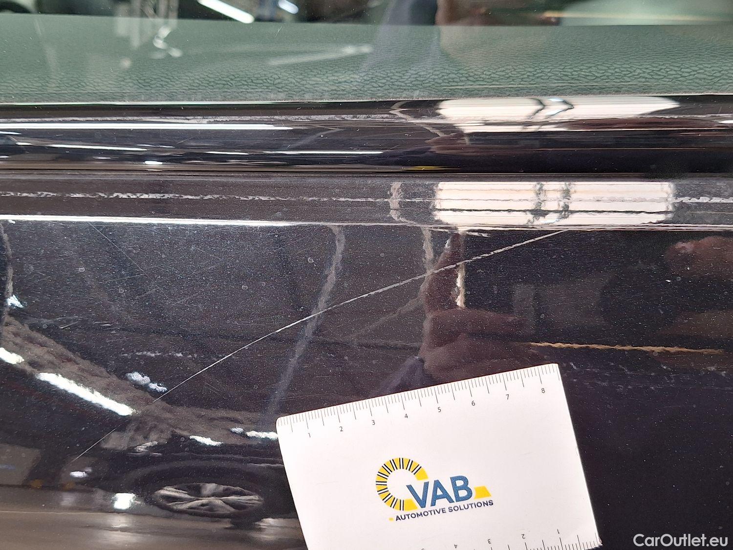  Volvo  XC 40 Volvo, XC40 '17, Volvo XC40 T3 Geartronic R-Design 5d #24