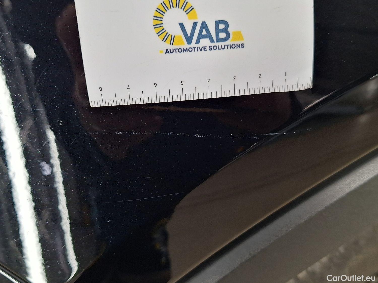  Volvo  XC 40 Volvo, XC40 '17, Volvo XC40 T3 Geartronic R-Design 5d #30