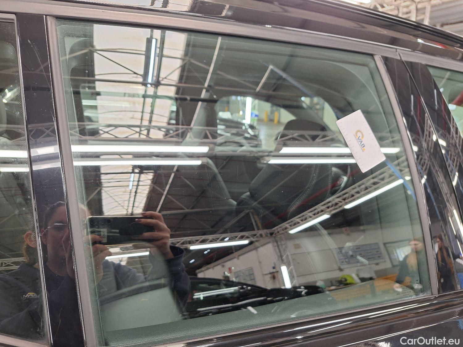  Volvo  XC 40 Volvo, XC40 '17, Volvo XC40 T3 Geartronic R-Design 5d #39