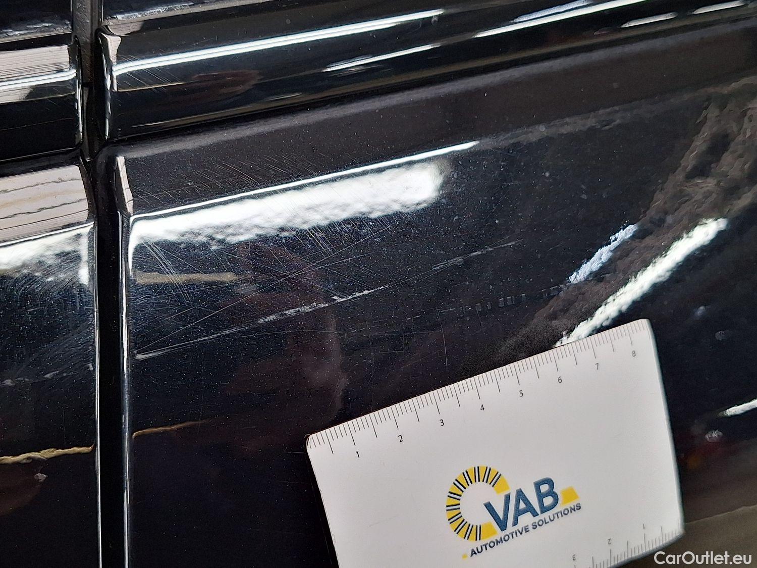  Volvo  XC 40 Volvo, XC40 '17, Volvo XC40 T3 Geartronic R-Design 5d #21