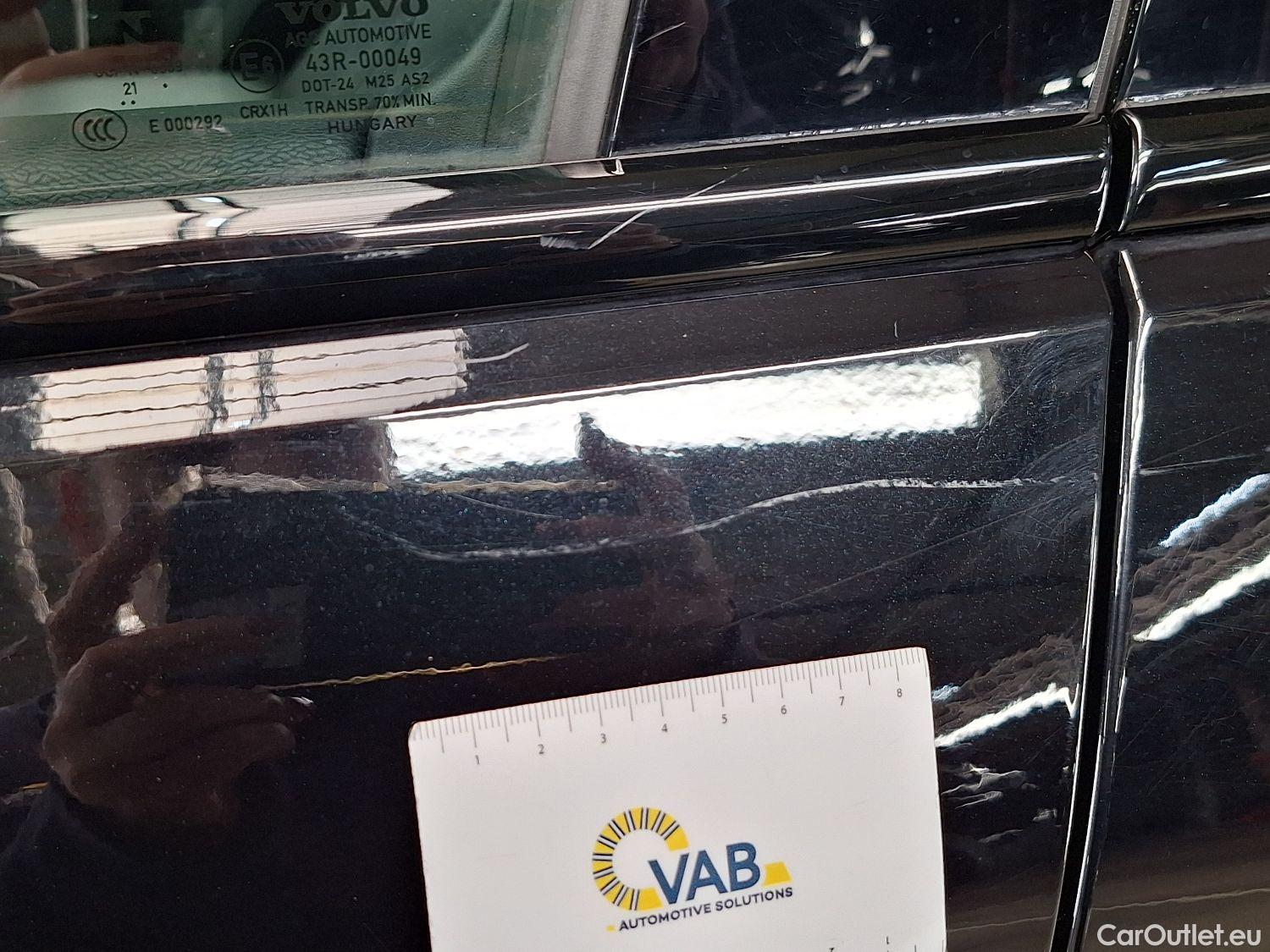  Volvo  XC 40 Volvo, XC40 '17, Volvo XC40 T3 Geartronic R-Design 5d #25