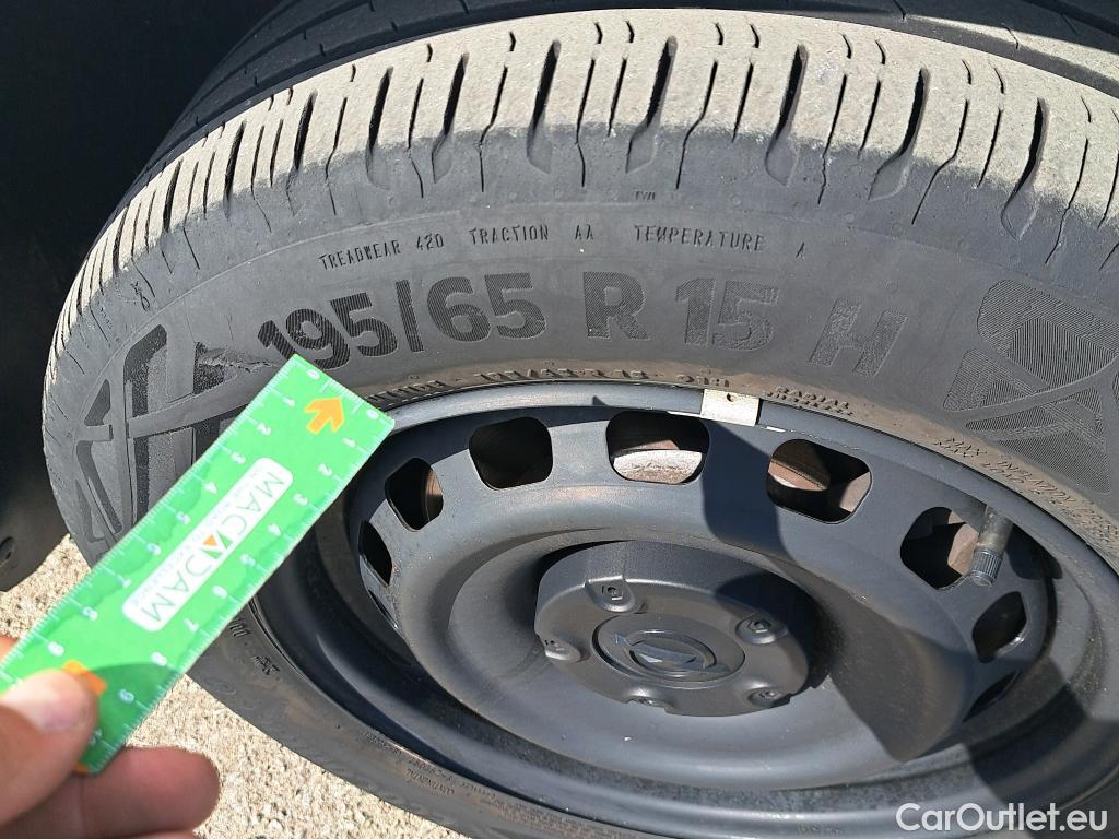  Opel  Combo OPEL  / 2018 / 3P / furgón derivado de turismo 1.5 TD 75kW (100CV) Express L H1 650kg (AC) #18