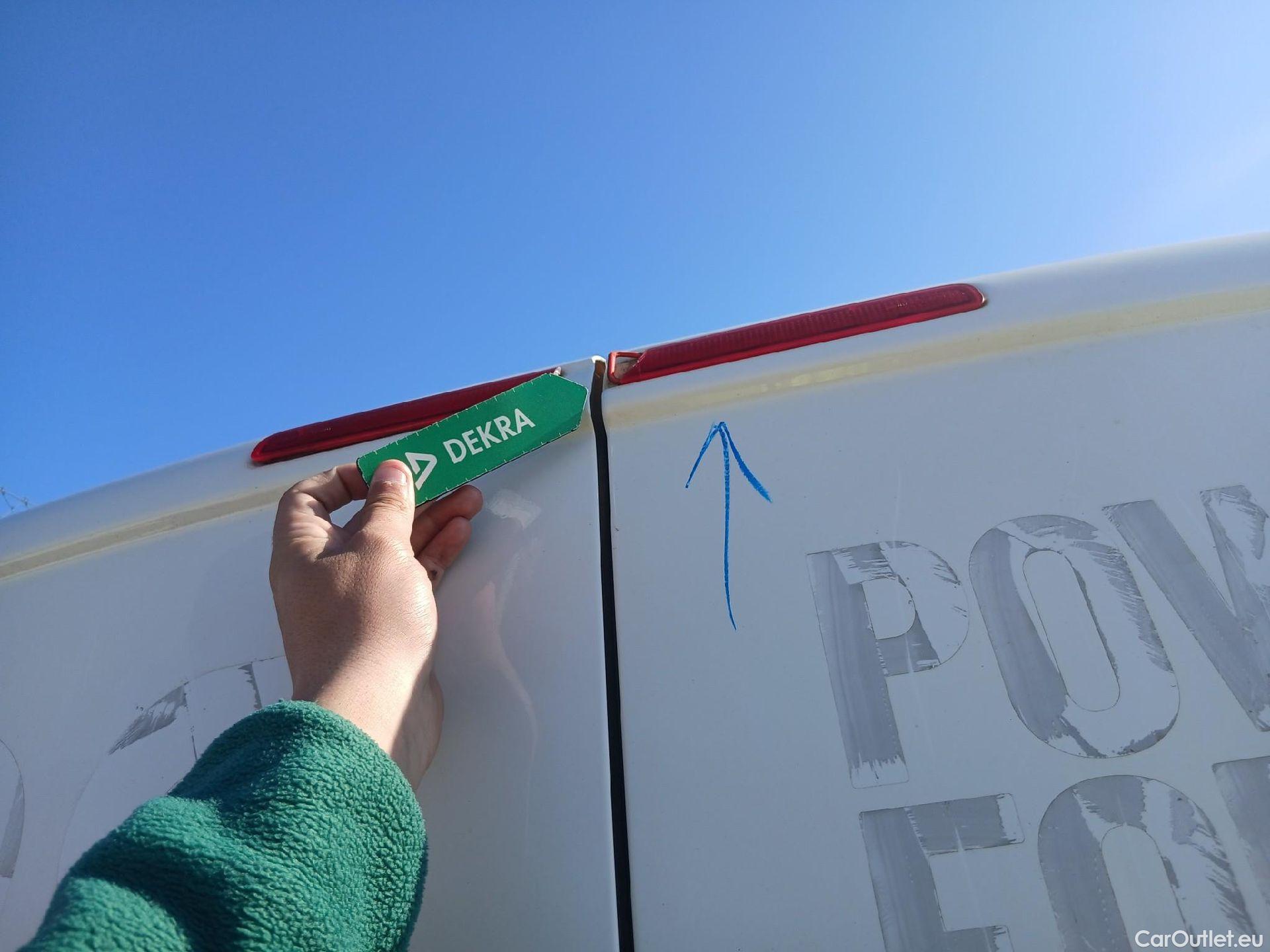  Volkswagen  Transporter VOLKSWAGEN  / 2015 / 4P / furgón Furgón Corto TN 2.0 TDI 110kW BMT 4Mot #18