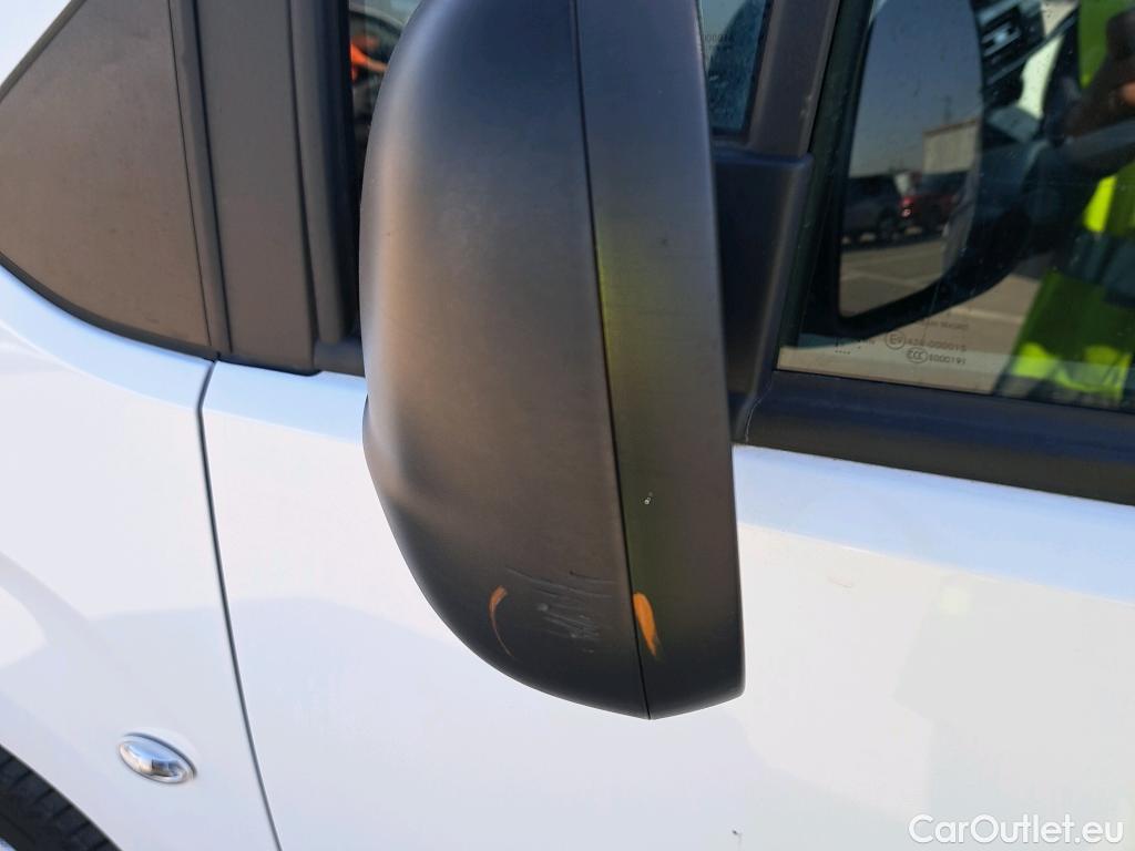  Opel  Combo OPEL  / 2018 / 3P / furgón derivado de turismo 1.5 TD 75kW (100CV) Express L H1 650kg (AC) #31