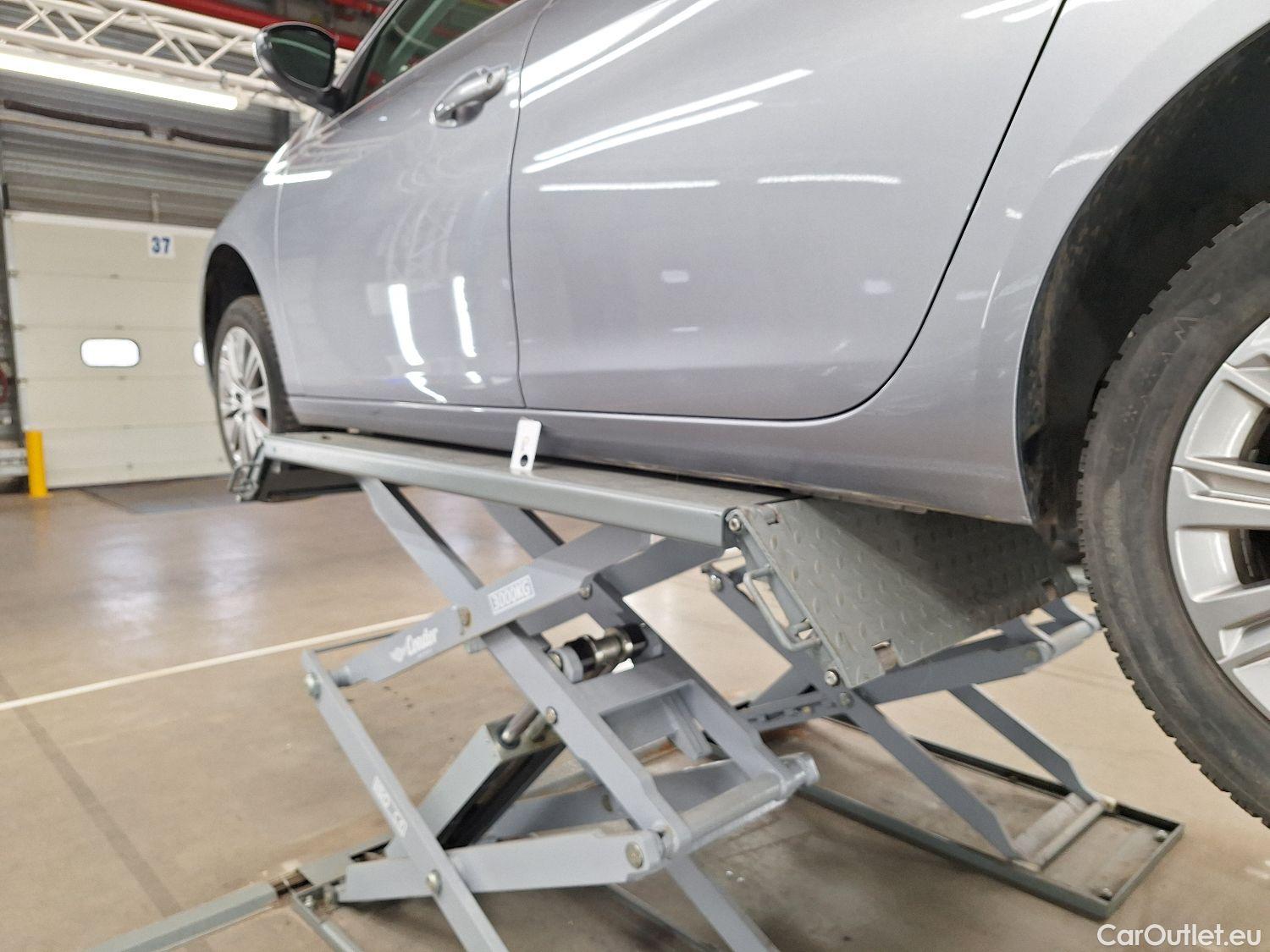  Peugeot  308 Peugeot,  SW FL'17, Peugeot  SW 1.5 BlueHDi 130 S&S EAT8 Allure Pac #11