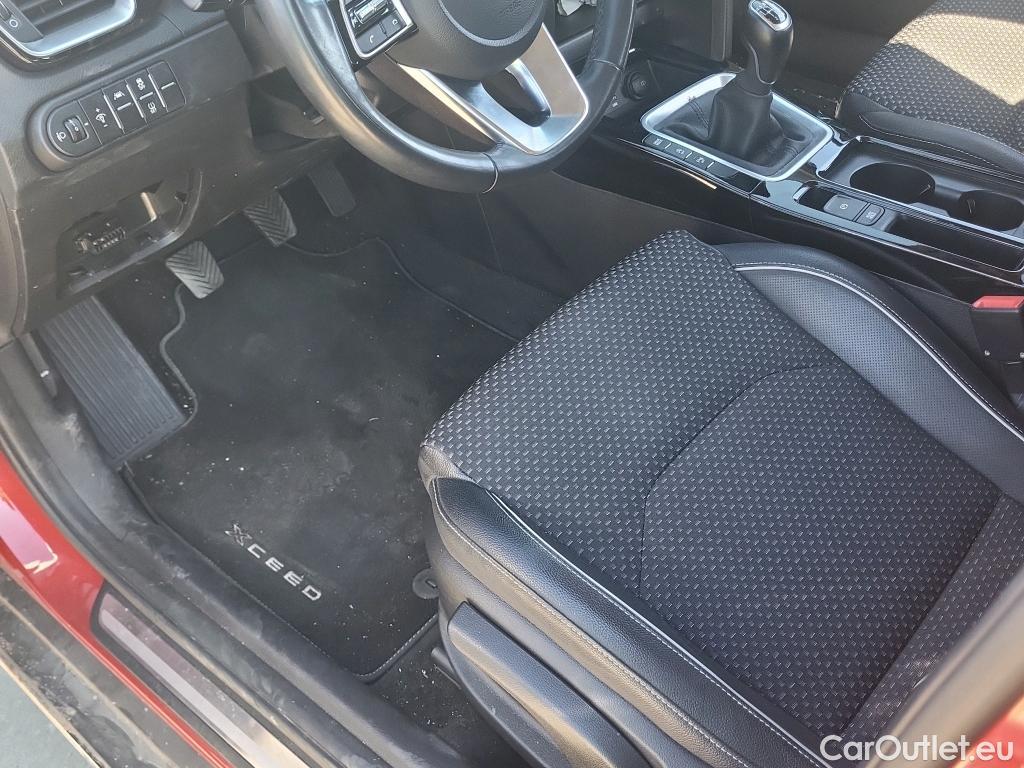  KIA  XCeed KIA  / 2019 / 5P / todoterreno 1.5 MHEV iMT Tech 118kW (160CV) #19