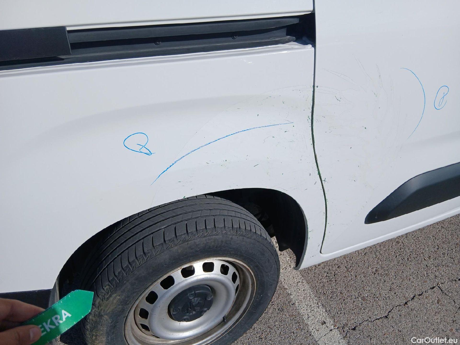  Peugeot  Partner PEUGEOT  / 2018 / 4P / furgón derivado de turismo Premium Standard 600kg BlueHDi 73kW (AC) #20