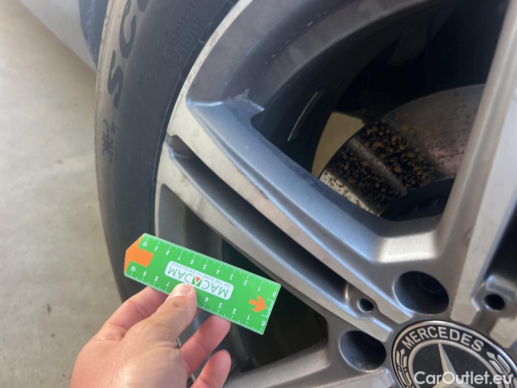  Mercedes  G-Klasee MERCEDES-BENZ GLC Coupé / 2019 / 5P / coupé GLC 300 de 4MATIC #2