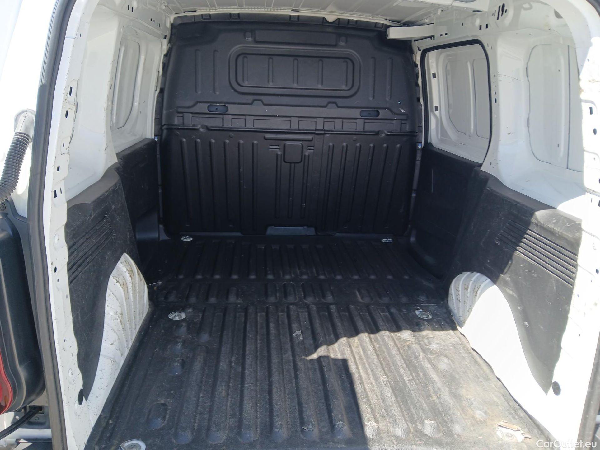  Toyota  Proace TOYOTA  City/2020/4P/furgón derivado de turismo 1.5D 56kW (75CV) GX 650kg Media #4