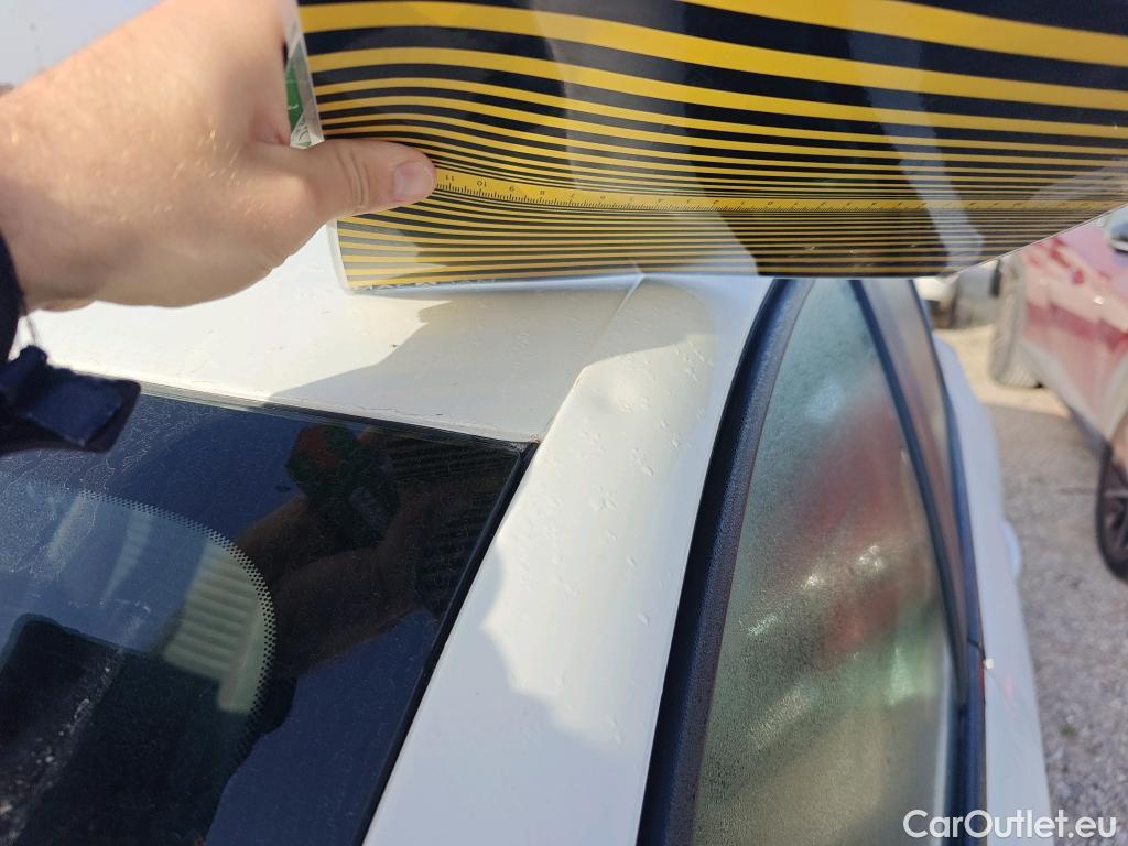  Peugeot  208 PEUGEOT  / 2019 / 5P / berlina con portón BlueHDi 73kW (100CV) Active Pack #31