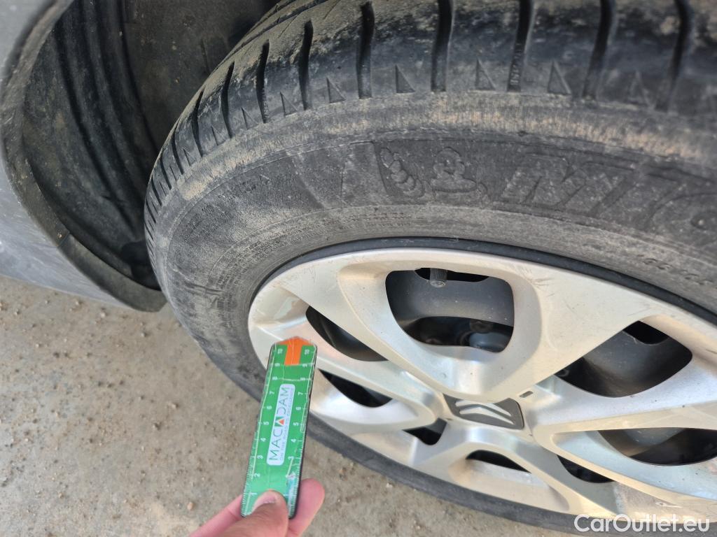  Citroen  C3 CITROEN  / 2016 / 5P / berlina con portón BlueHDi 73KW (100CV) S&S FEEL #16