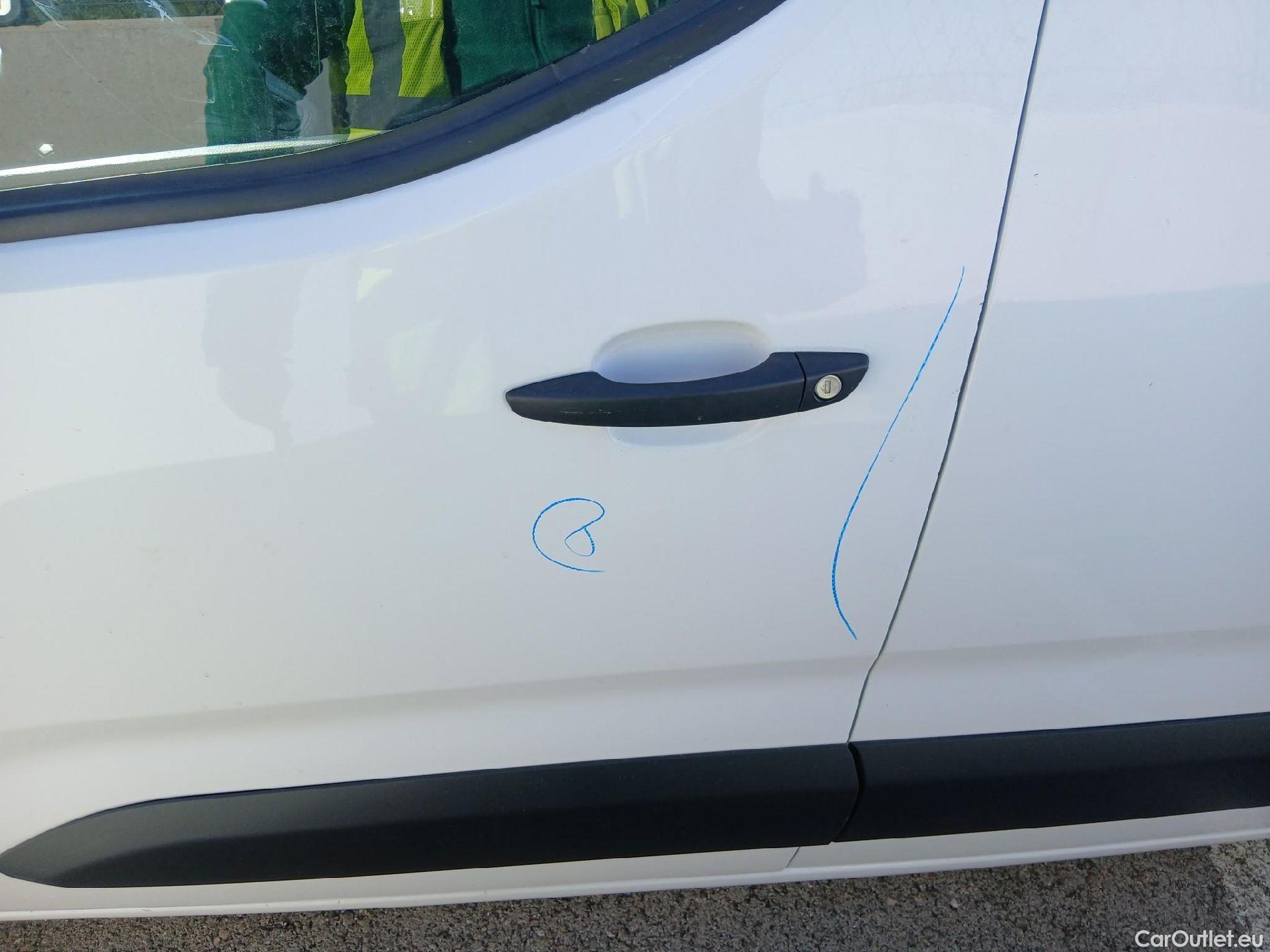  Peugeot  Partner PEUGEOT  / 2018 / 4P / furgón derivado de turismo Premium Standard 600kg BlueHDi 73kW (AC) #12