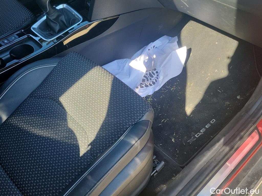  KIA  XCeed KIA  / 2019 / 5P / todoterreno 1.5 MHEV iMT Tech 118kW (160CV) #16