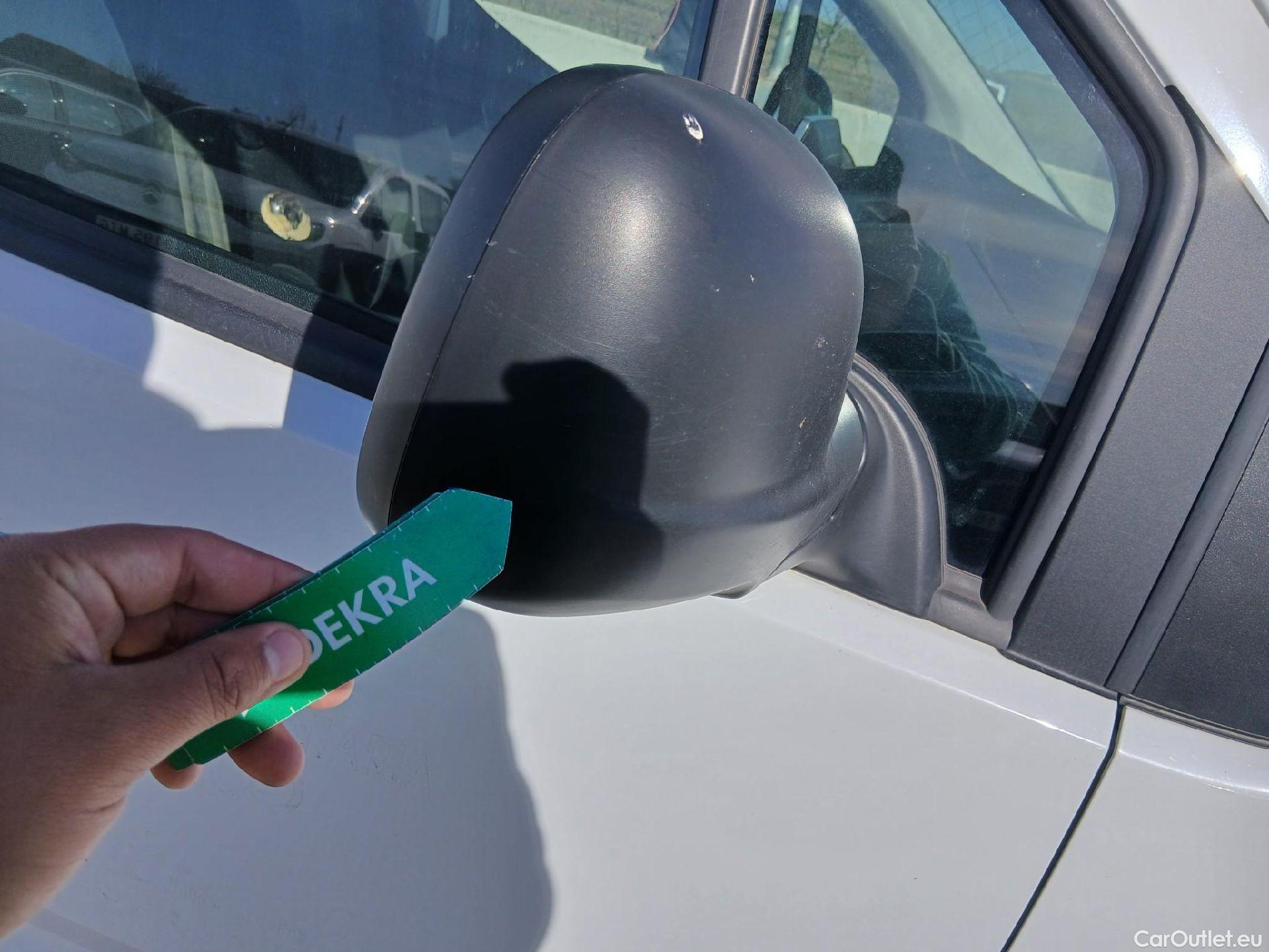  Peugeot  Partner PEUGEOT  / 2018 / 4P / furgón derivado de turismo Premium Standard 600kg BlueHDi 73kW (AC) #26