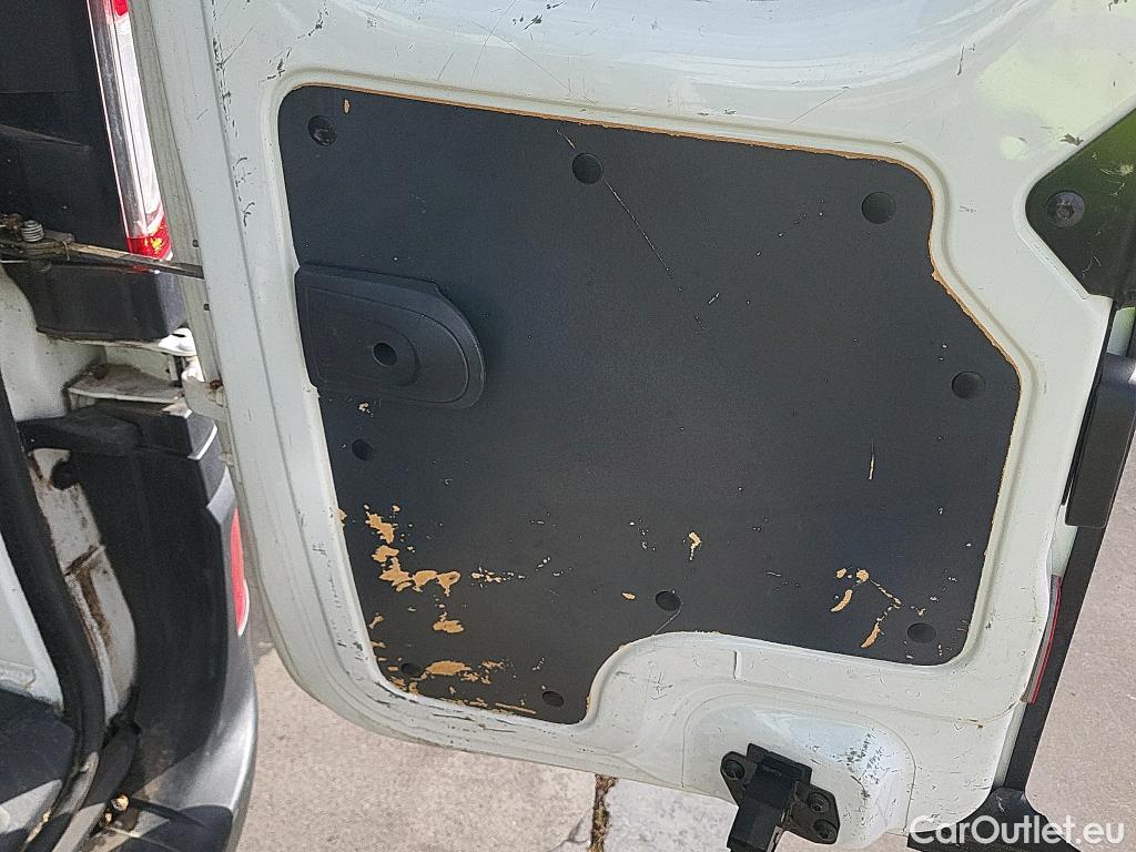  Renault  Kangoo RENAULT  Furgón/2013/3P/furgón derivado de turismo Profesional dCi 55 kW (75 CV) #26