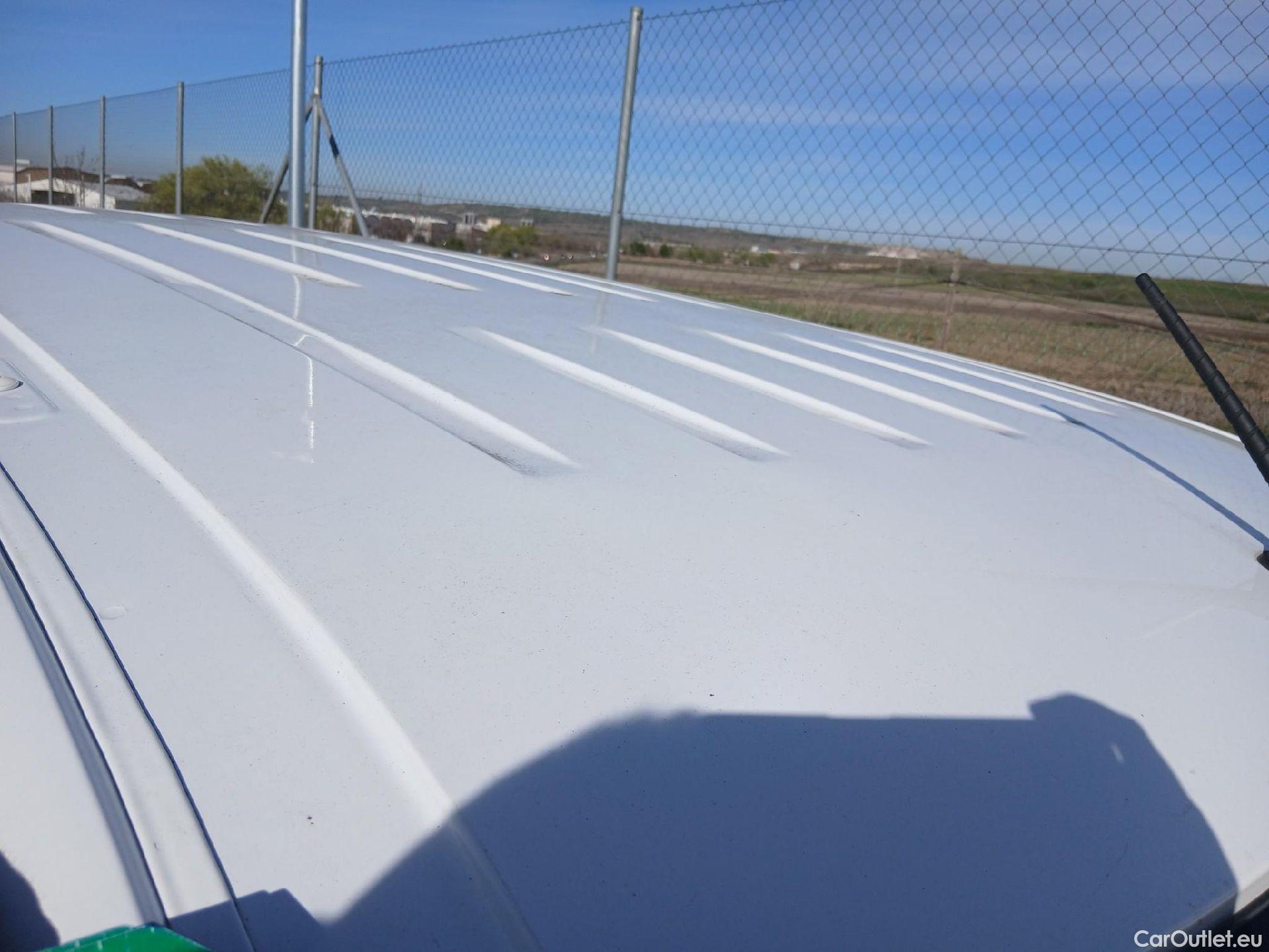  Peugeot  Partner PEUGEOT  / 2018 / 4P / furgón derivado de turismo Premium Standard 600kg BlueHDi 73kW (AC) #28